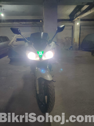 Yamaha Fazer V1